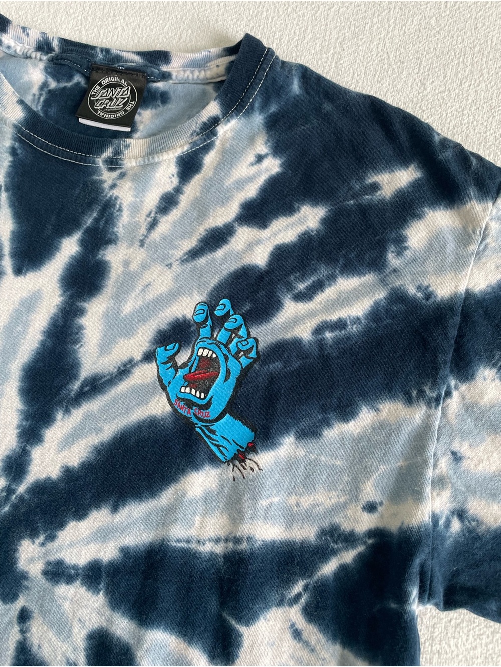 Santa Cruz Men’s Size Medium Shirt Skateboard Screaming Hand Tie-dye Blue - Picture 3 of 6